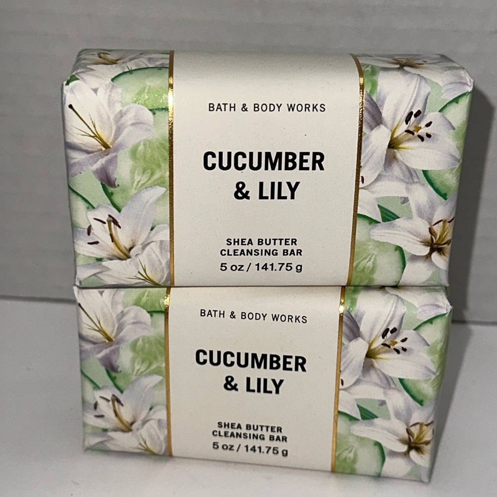 2 Bath & Body Works CUCUMBER LILY Shea Butter Cleansing Bar Soap Wash (5 oz)